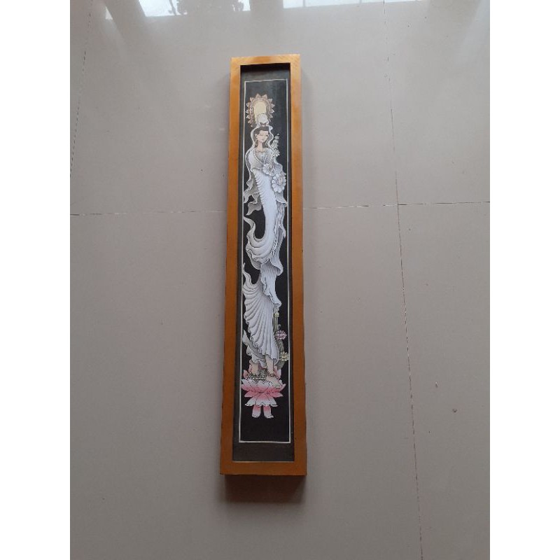 Lukisan Kwan Im Frame + kaca Dewi Guan Yin Welas Asih dan Kesembuhan