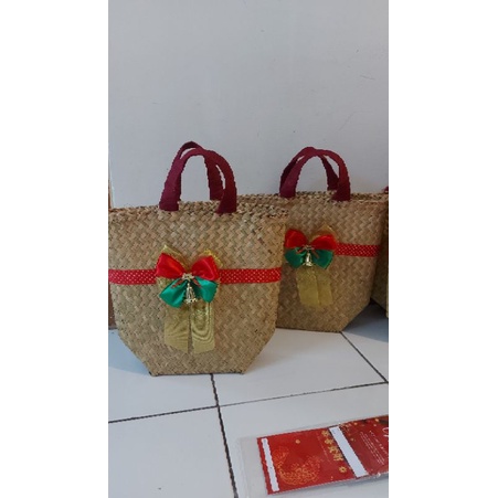 

tas hampers natal siap pakai sudah di hias