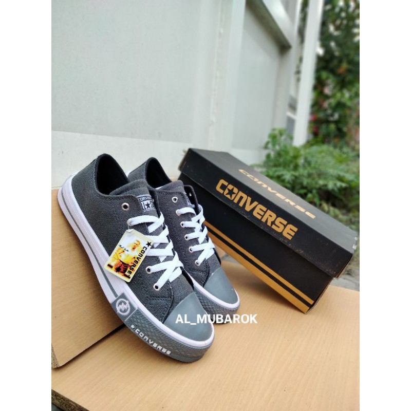 SEPATU CONVERS PETIR