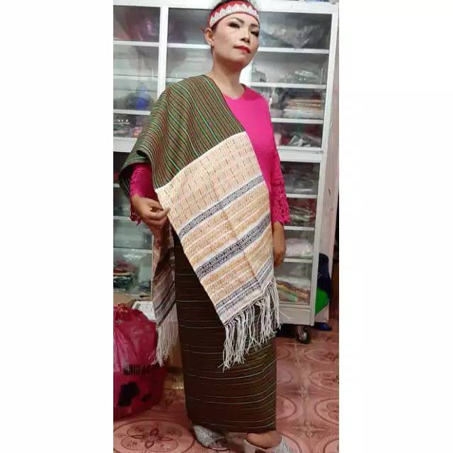 SONGKET PUCCA KOMBINASI HIJAU TENUN TANGAN BUSANA ETNIK BATAK BAWAHAN KEBAYA SARUNG SELENDANG SONGKE