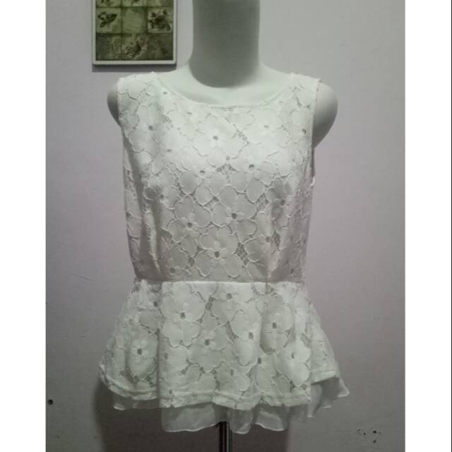 Blouse kutung brukat