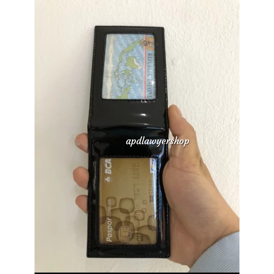 

Name Tag Id Card holder Saku kulit hitam glossy kwalitas bagus