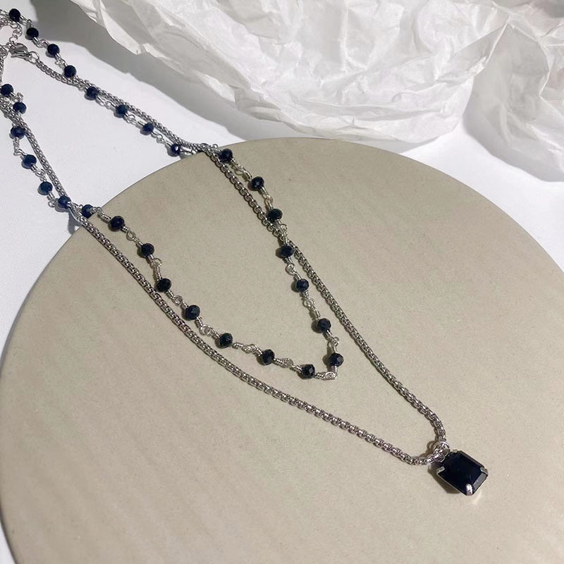 Kalung Rantai Klavikula Hias Batu Permata Kristal Warna Hitam Gaya Retro