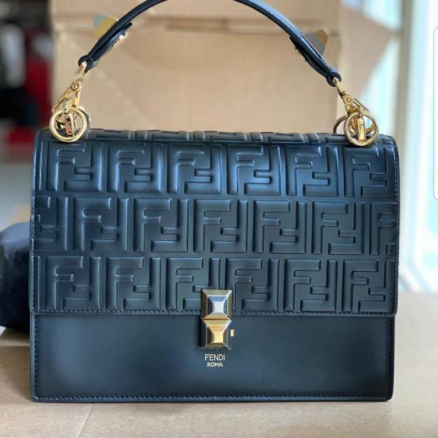 Tas fendi roma warna hitam