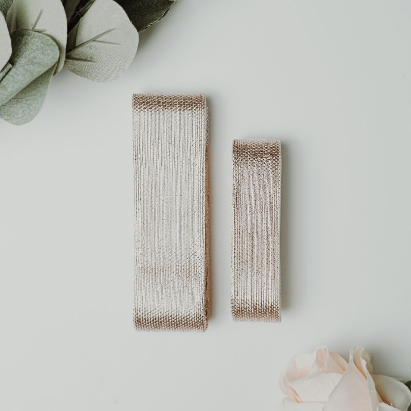 

TOKO ANQA-Pita Kado Korea Pita Metalic Garis 1.5in (WAJIB KELIPATAN 5)