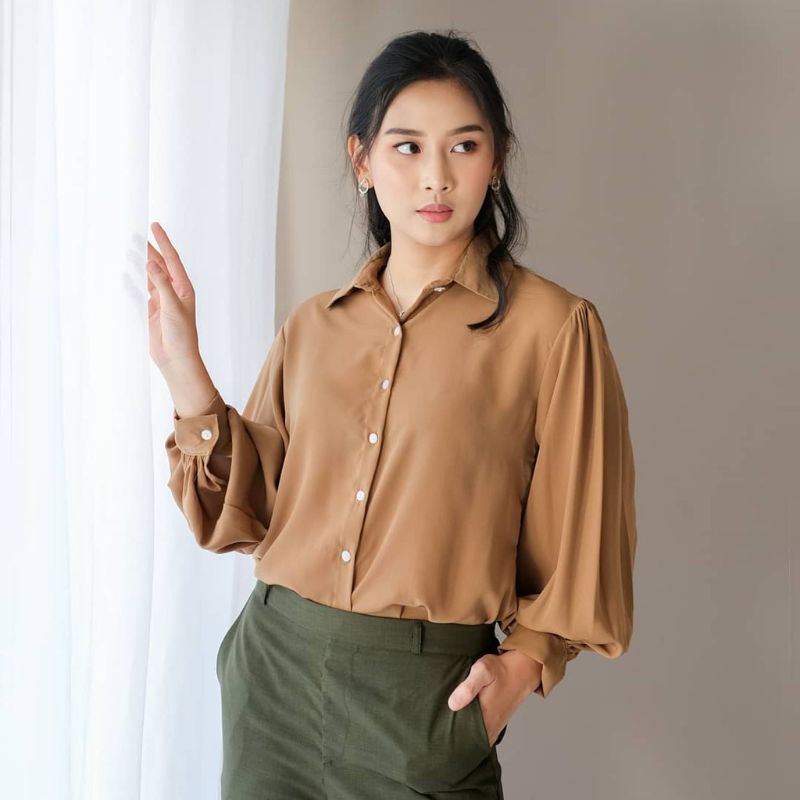 AUDRY RUFI BASIC SHIRT / PUFFY BLOUSE ATASAN KANCING WANITA BALON / KEMEJA WANITA POLOS LENGAN BALON  / BLOUSE MONA / KEMEJA POLOS BASIC