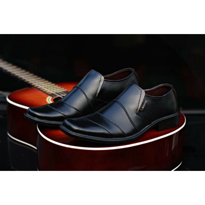 (TERLARIS) Sepatu Pantofel Pria Branded