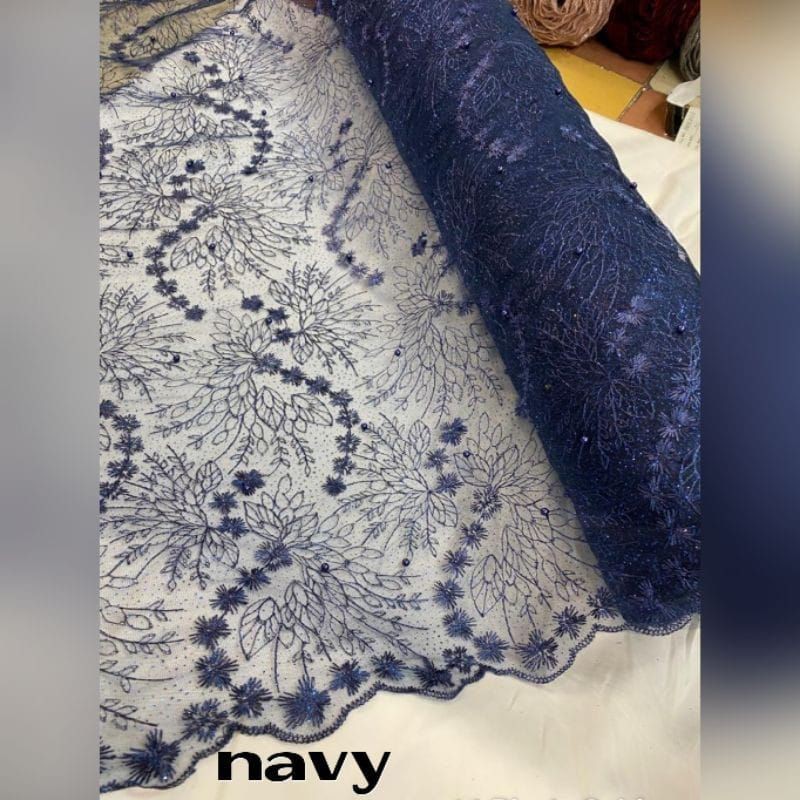 kain kebaya. bahan tile mutiara. bahan brukat. tipe Korea. brokat kebaya. tile mocca