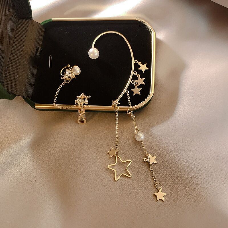 AY(CN) Anting Klip Desain Kupu-Kupu Bintang Asimetris Aksen Mutiara Gaya Korea Untuk Hadiah