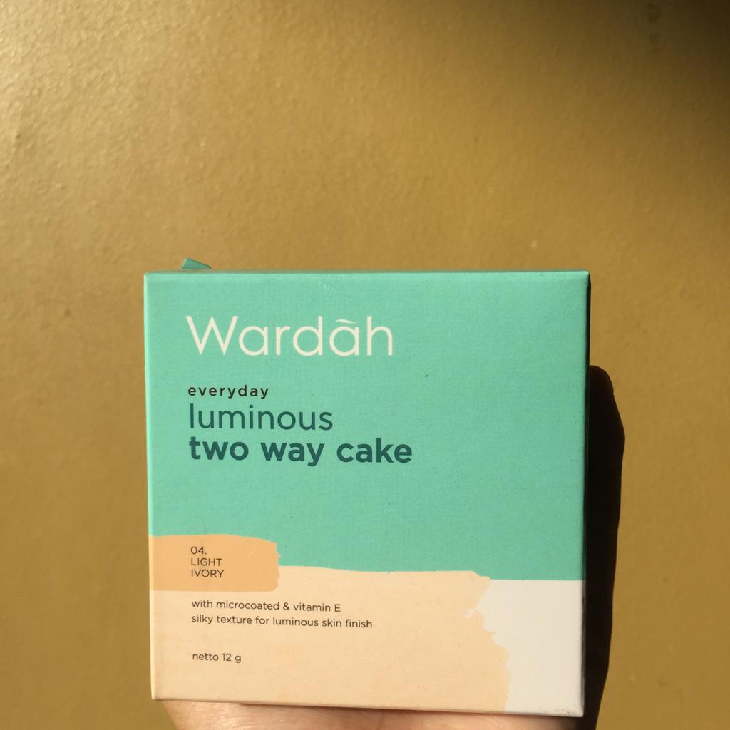 WARDAH BEDAK PADAT LUMINOUS TWO WAY CAKE ORI