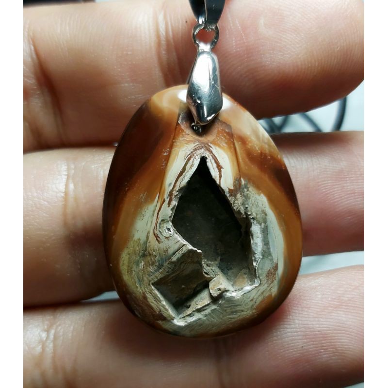 Liontin Batu Akik Kalimantan Combong