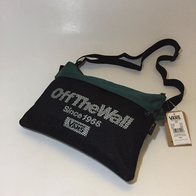 Sling bag Vans off the wall (BNWT)