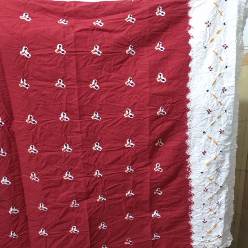 KAIN JUMPUTAN TUMPAL MERAH PUTIH