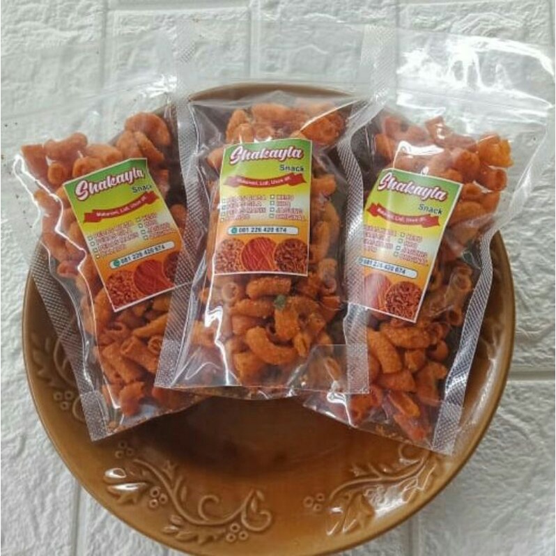 

MAKARONI PEDAS SHAKAYLA SNACK 65GRAM