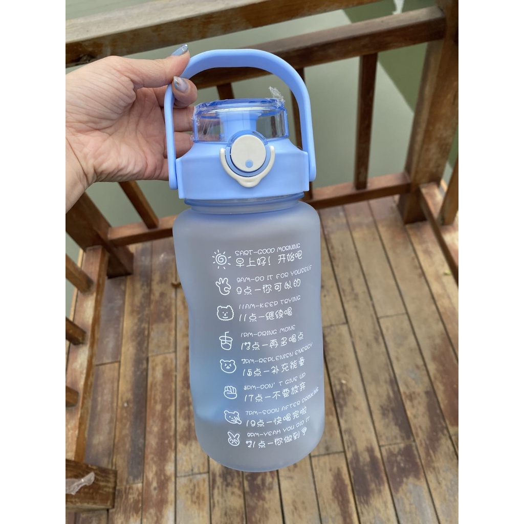Reseller Welcome – Bo5244 Botol Minum Sedota 1500 ML & 2000 ML / Botol Minum Cute 1,5 L & 2 L + Stiker / Botol Minum Stiker Lucu & Unik-Doff Biru Muda