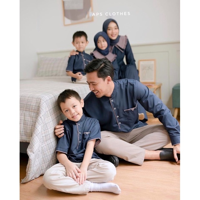 HANNA &amp; HANIF SARIMBIT SERIES (NAVY)