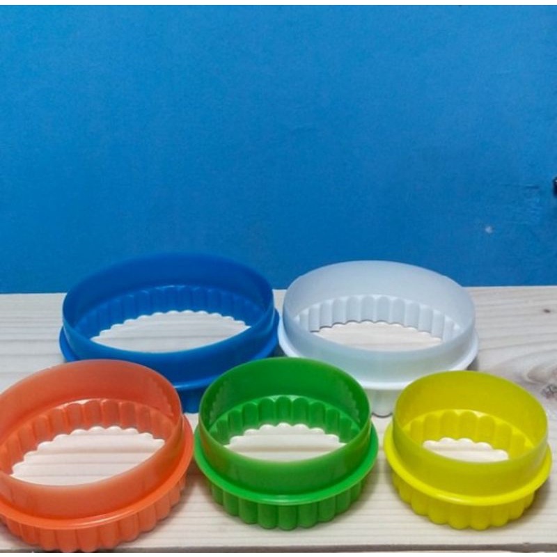 ring cutter bulat round plastik / cetakan bento cookies kue kering fondant / pemotong kue / ring cutter cake