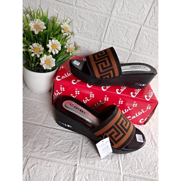 DISKON DAY! Sandal Wedges - Calbi Terlaris Harga Grosir - Sandal Wedges Cewek