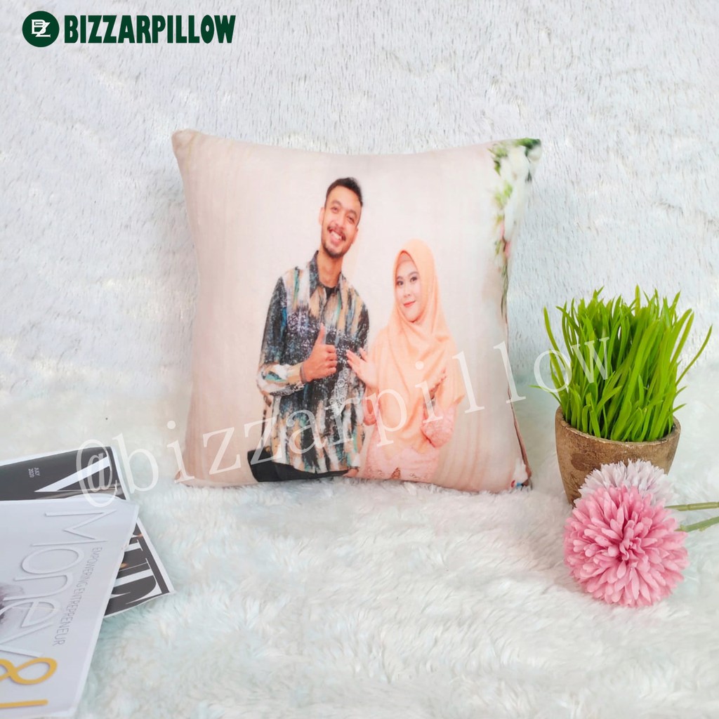 Bizzarpillow Bantal Foto Custom Fullprint 30x30 cm 1HARI JADI BZ060