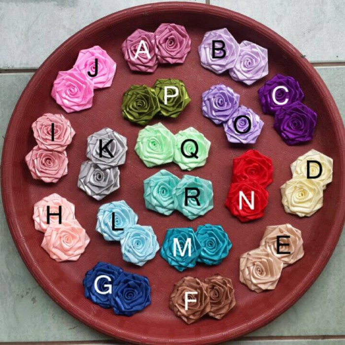 Jual bros jilbab pita satin hijab rolled rose mawar Berkualitas
