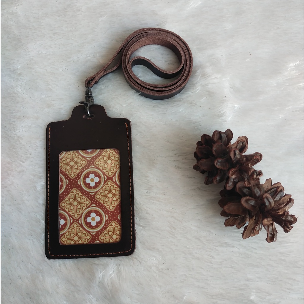 

Id Card Holder kulit Name Tag Kulit Termurah NTA103