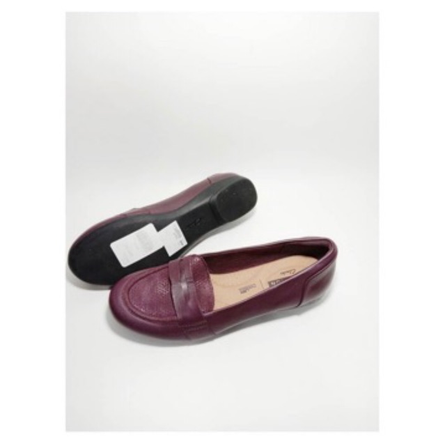 clarks kinzie willow flat