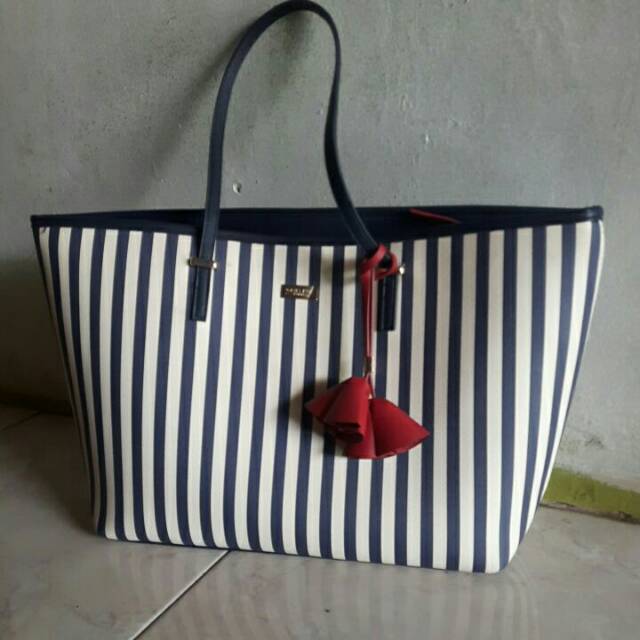

RP 195000 HARGA NORMAL 569000