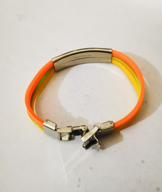 Titanium / gelang titanium / gelang karet / gelang cowo