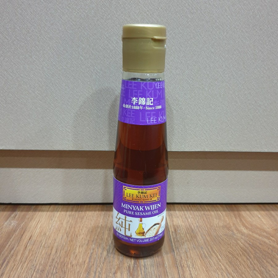 

Lee Kum Kee Pure Same Oil Minyak Wijen Murni 207ml