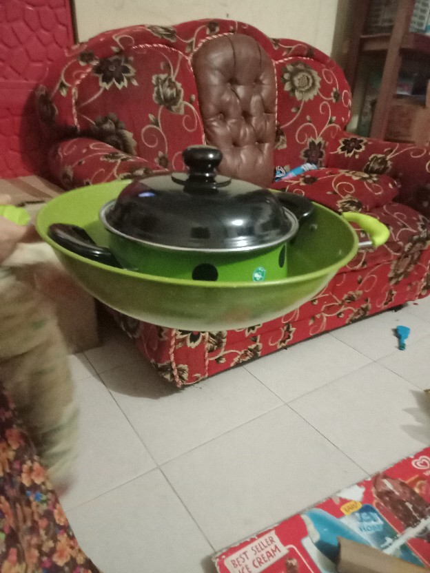 Wajan Warna/ Wajan Cantik/ Wajan Gagang Warna Marbel 32cm
