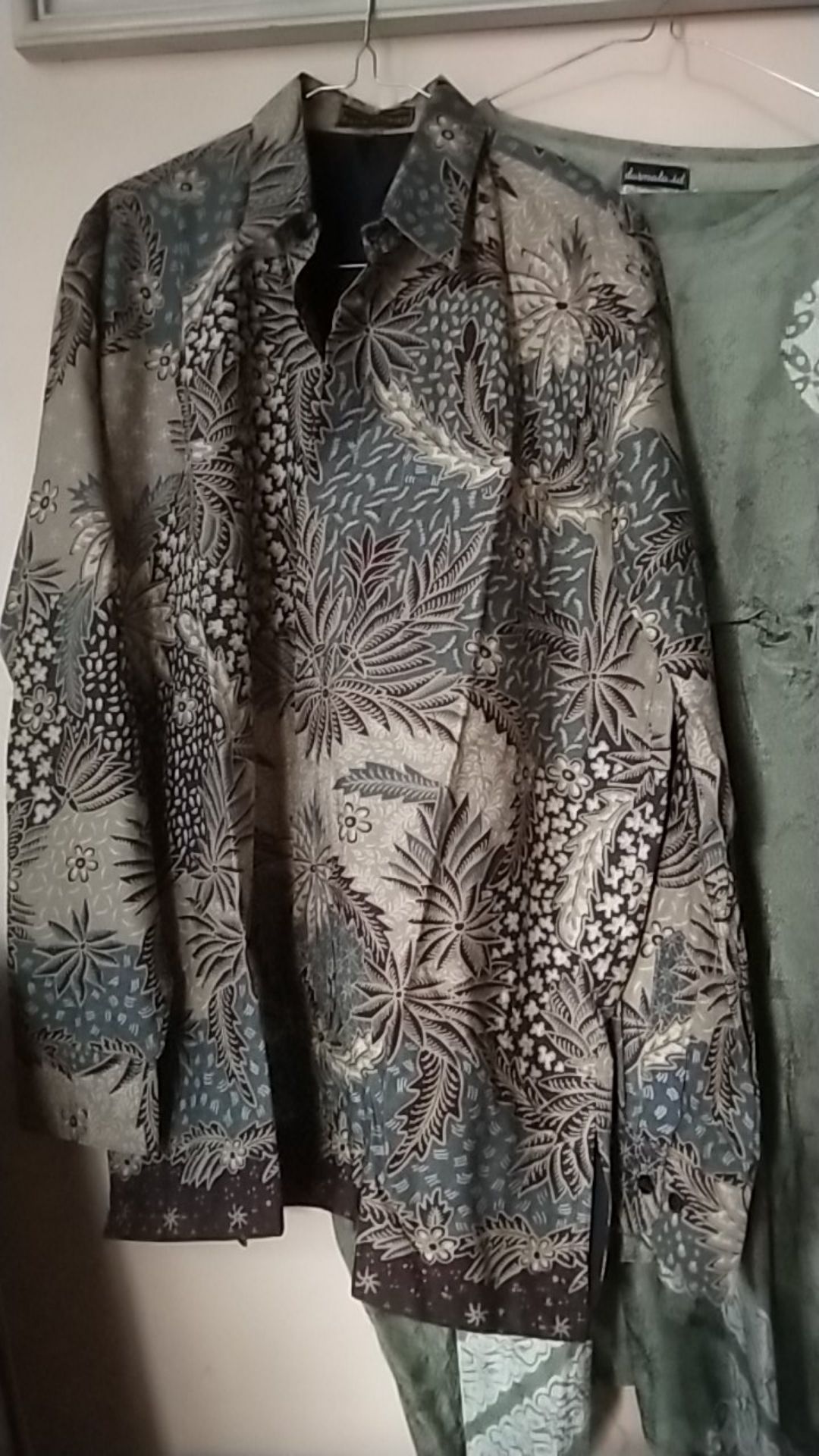 Sekartaji Lawasan Cabut Kemeja Batik Pria Katun Cabut Primisima Full Furing