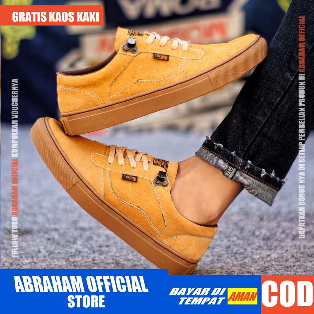 ABRAHAM Sepatu Casual Sneakers Kulit Hitam Kerja Pria