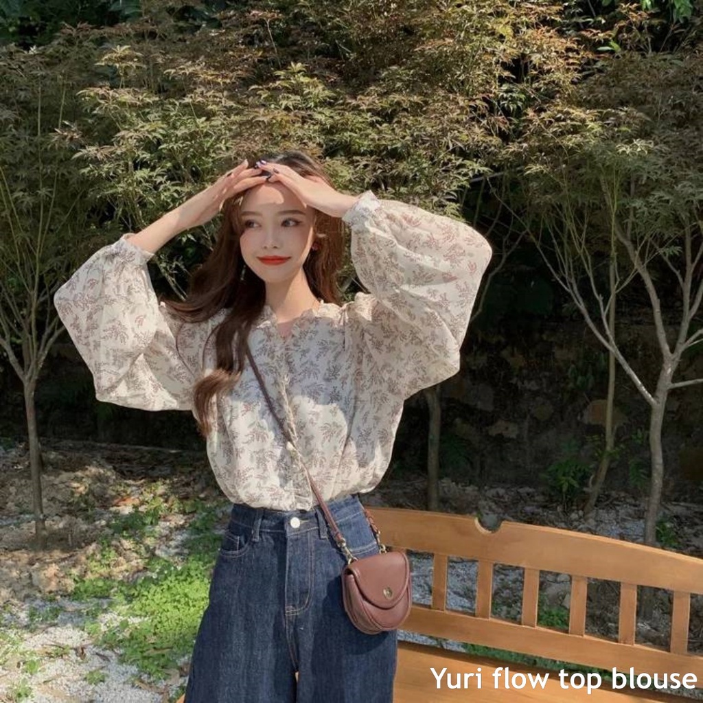 Yuri flow top blouse - Thejanclothes