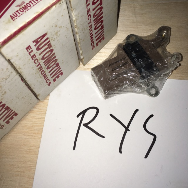 IC REGULATOR ALTERNATOR DMAX D-MAX SOKET 2