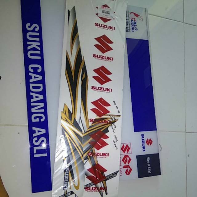 striping suzuki skywave 125 putih hitam 2010 original SGP