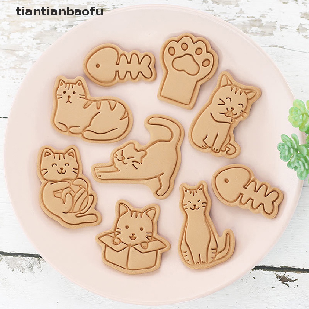 8pcs / set Cetakan Pemotong Kue / Biskuit Bentuk Kartun Hewan Kucing 3D Bahan Plastik Model Tekan Untuk Dapur