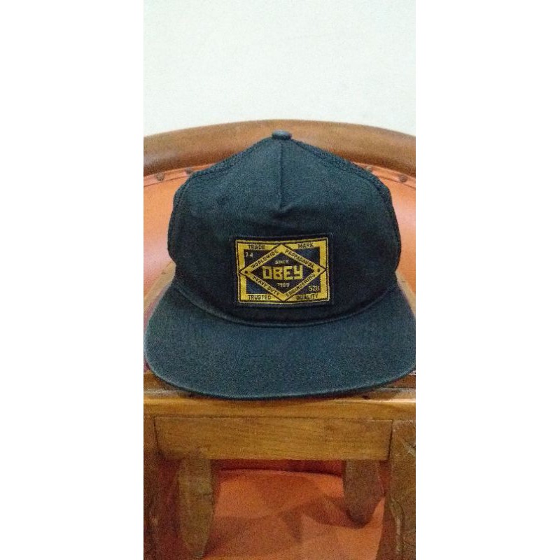 topi obey second original