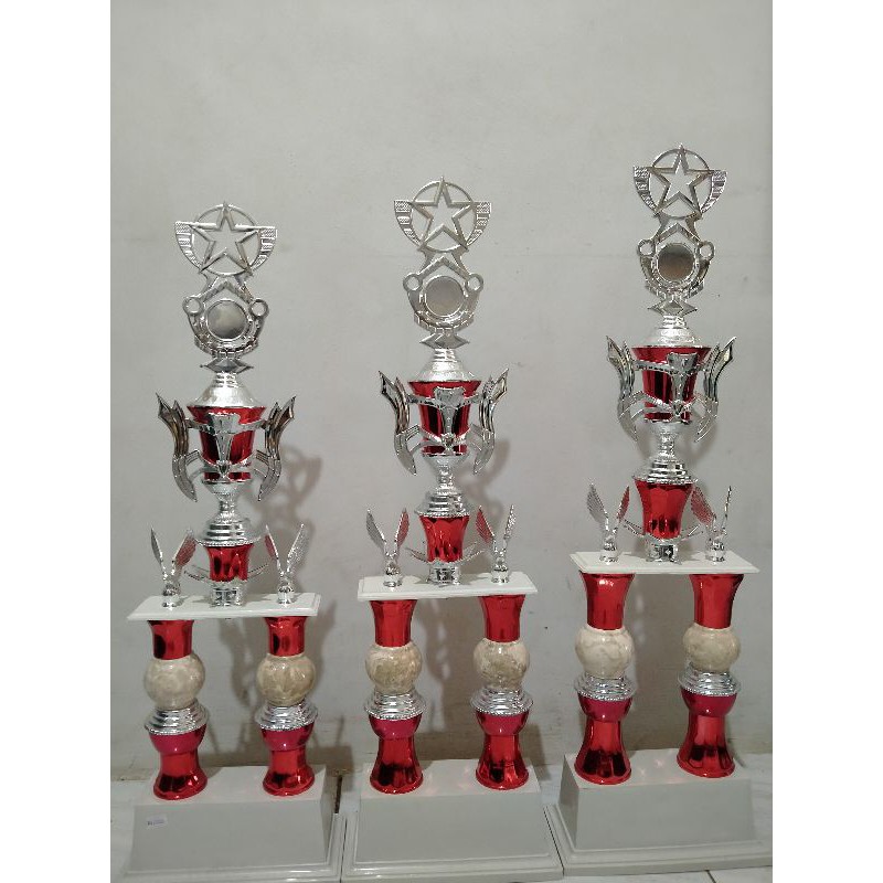 Trophy Kaki 2 merah marmer