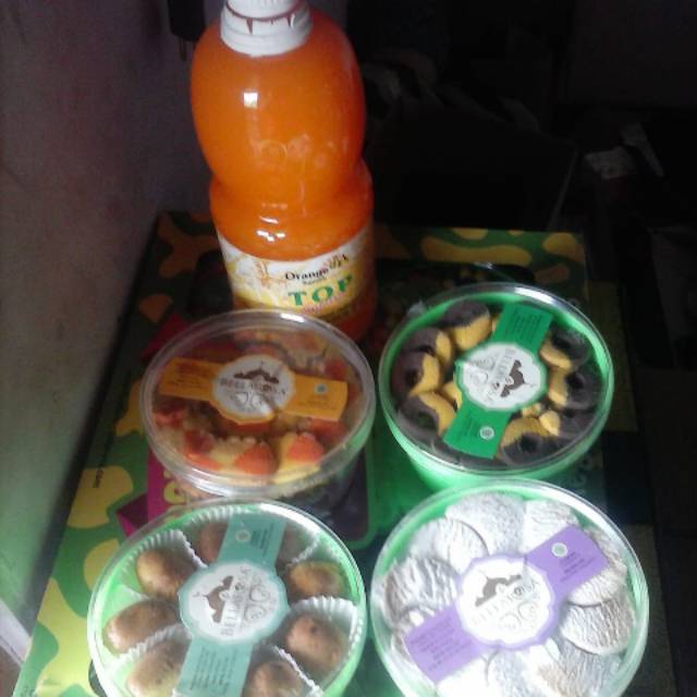 

Paket lebaran