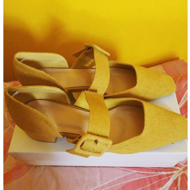 Berrybenka Label Jiwel Decyta Mary Jane Heels Yellow hak tahu *HIGH QUALITY*