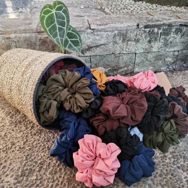 Scrunchie Hijab Ikat Rambut Cempol Rambut Medium Dan Mini