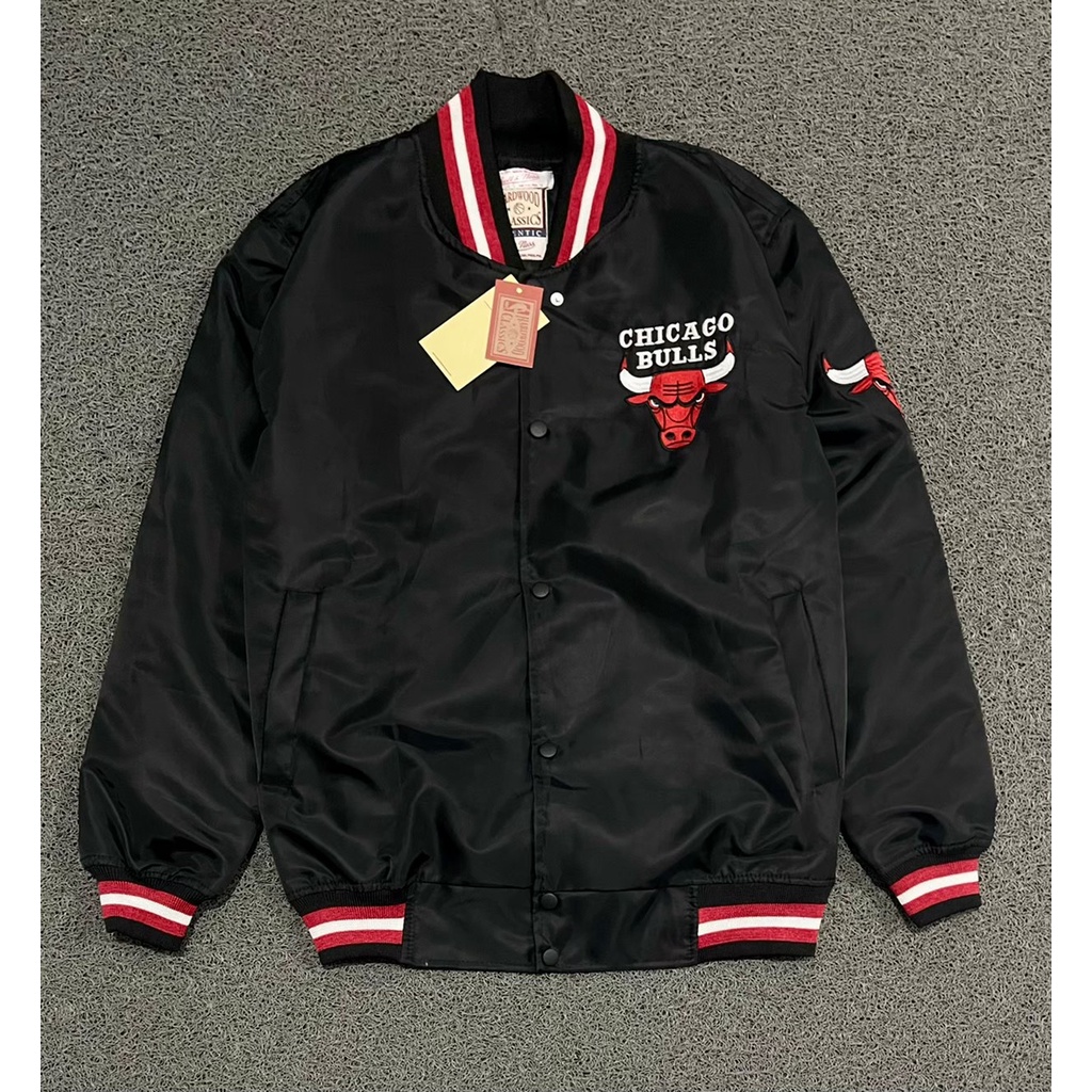 ( Super Premium ) Jaket Varsity Chicago Bulls Unisex Full Bordir Tag &amp; Label Original