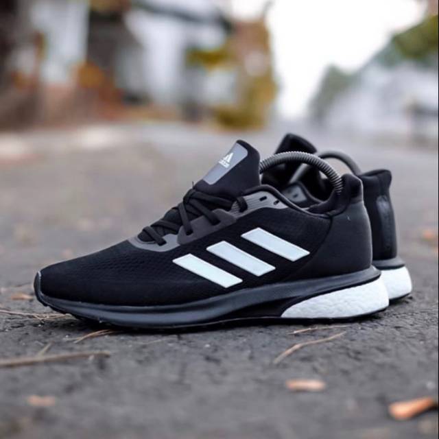 Adidas boost astrarun black white