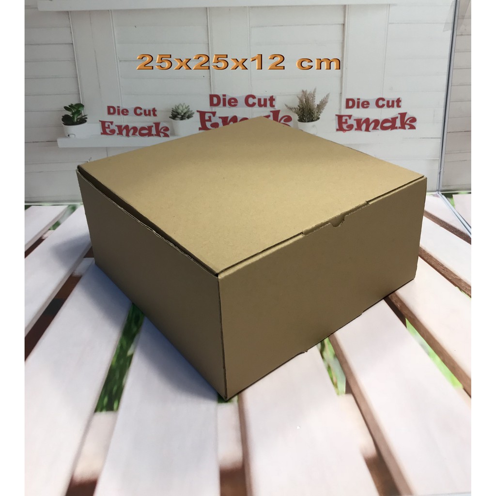 

kardus uk. 25x25x12 cm kotak box karton Die Cut