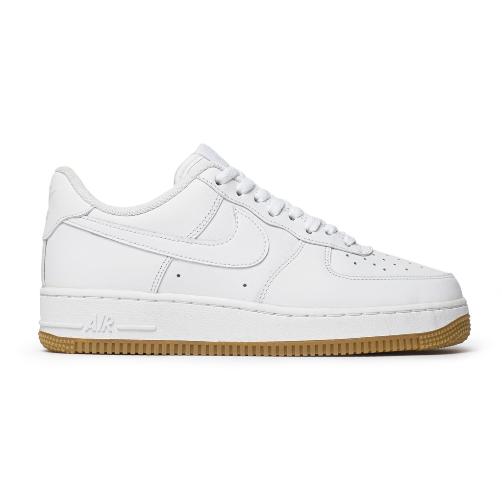 Nike Air Force 1'07 White Gum Sneakers Pria ORIGINAL