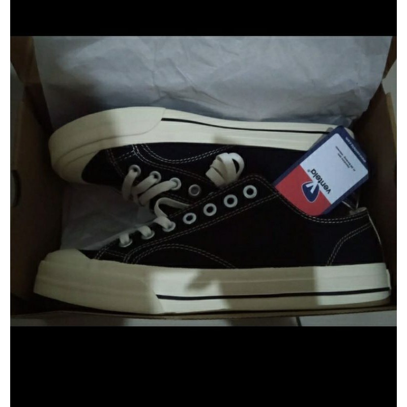 sepatu vantela original
