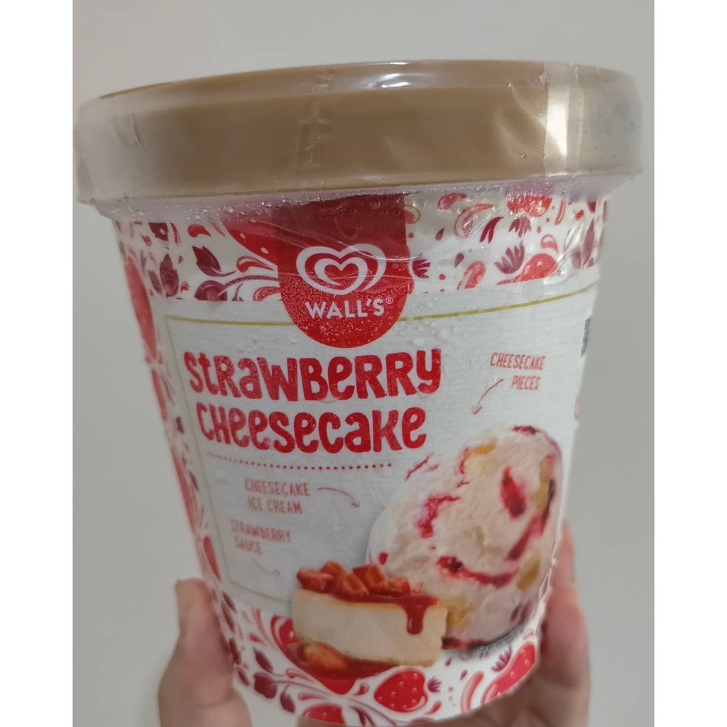 

Ice Cream Walls Strawberry Cheese Cake, Oreo, Choco Nutty (BANDUNG ONLY)