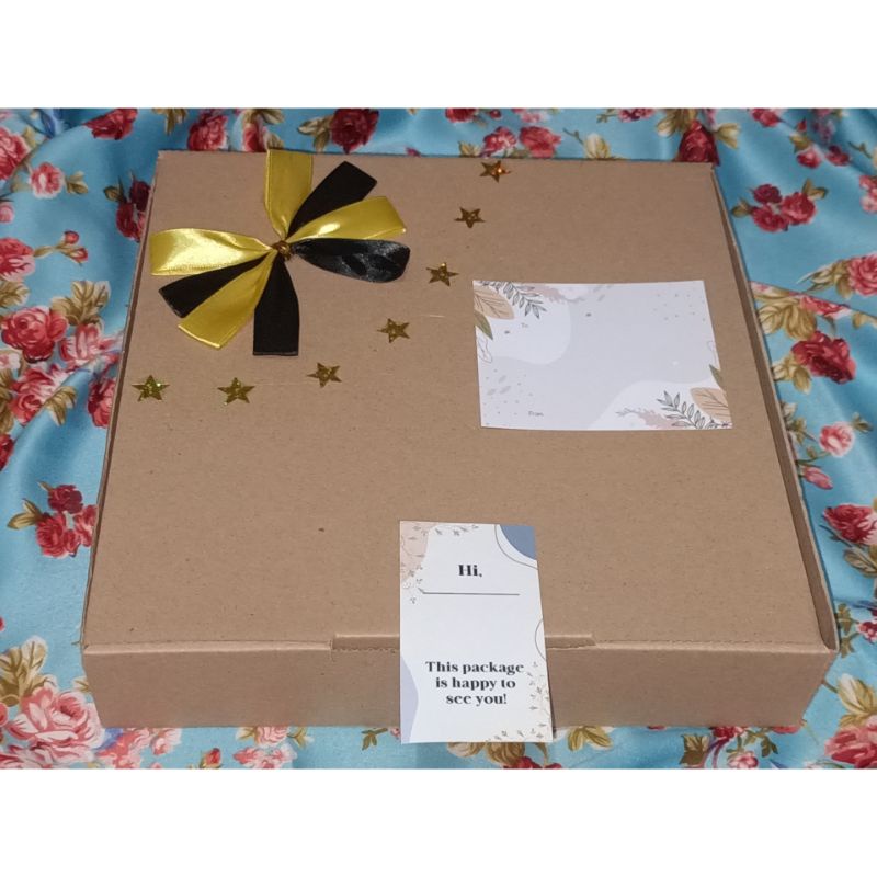 

Kotak kado | Kotak Hadiah | Kotak Hampers ukuran 25×25×5 cm