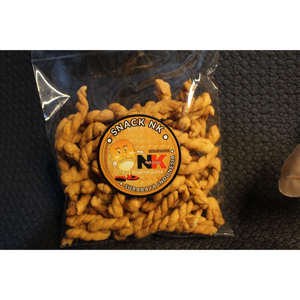 

PLUNTIR MINI PREMIUM SNACK DAN MAKANAN RINGAN ENAK MURAH (BISA COD) - 150 GRAM