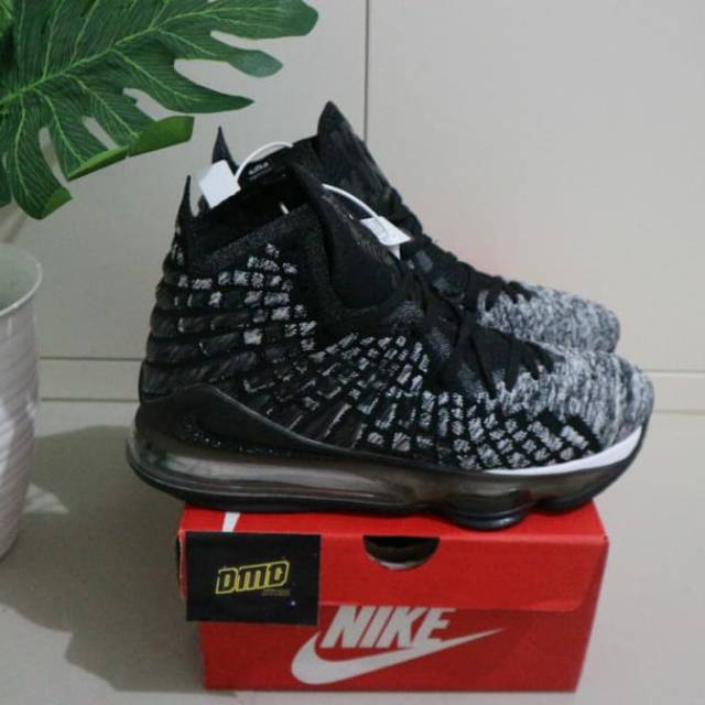 SEPATU NIKE LEBRON 17 XVII OREO - PREMIUM ORIGINAL